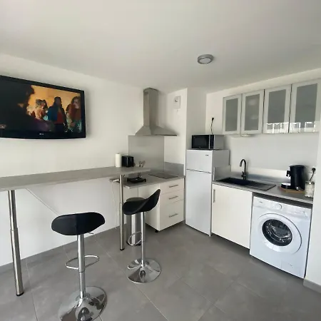 Type 2 Neuf +grande Terrasse Appartement Le Lavandou